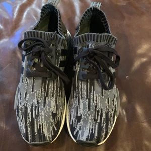 HP 🔥 Men’s Adidas NMD R1 PK Glitch Core 9.5
